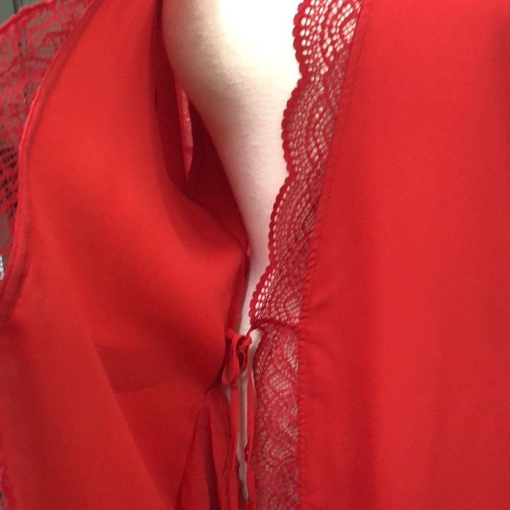 I.N.C. Intimates Red Lace Trim Robe - Picture 5 of 11